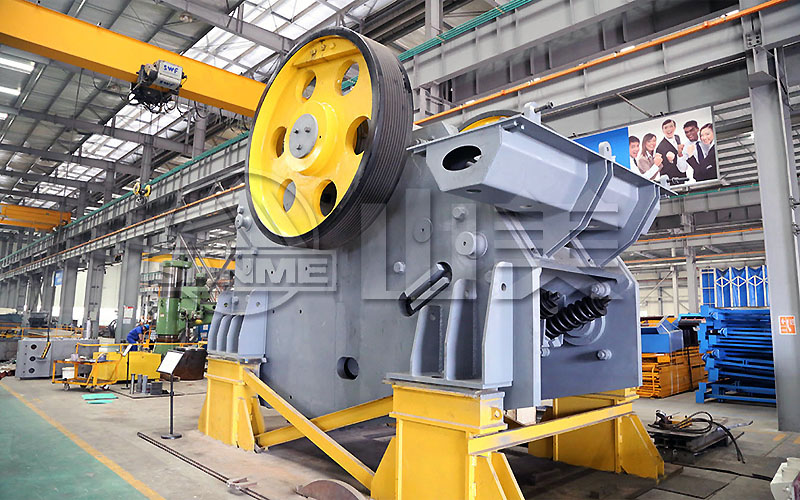 顎式破碎機(jī)怎么樣？顎式破碎機(jī)的性能特點